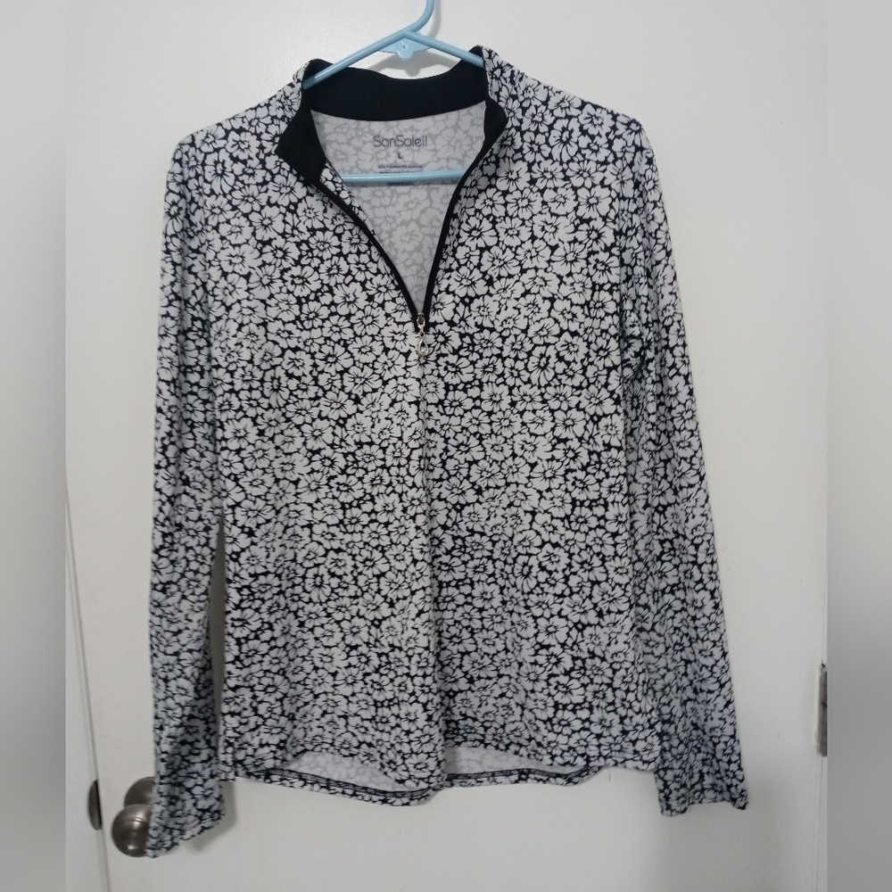 San Soliel 1/4 zip long sleeve floral athletic Top w UV 50+ Cooling Black white